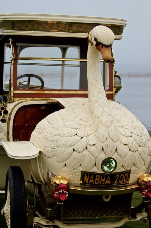 A Swan Car From 1910